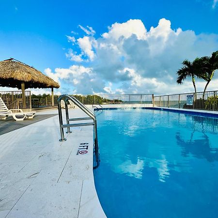 Ragged Edge Resort & Marina Islamorada Esterno foto
